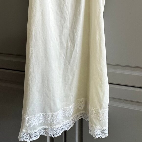 White Slip - Picture 3 of 7